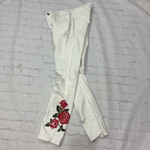 ZARA MAN Men's White Distressed skinny stretch Jeans floral appliqué size 32 GUC - Picture 7 of 15